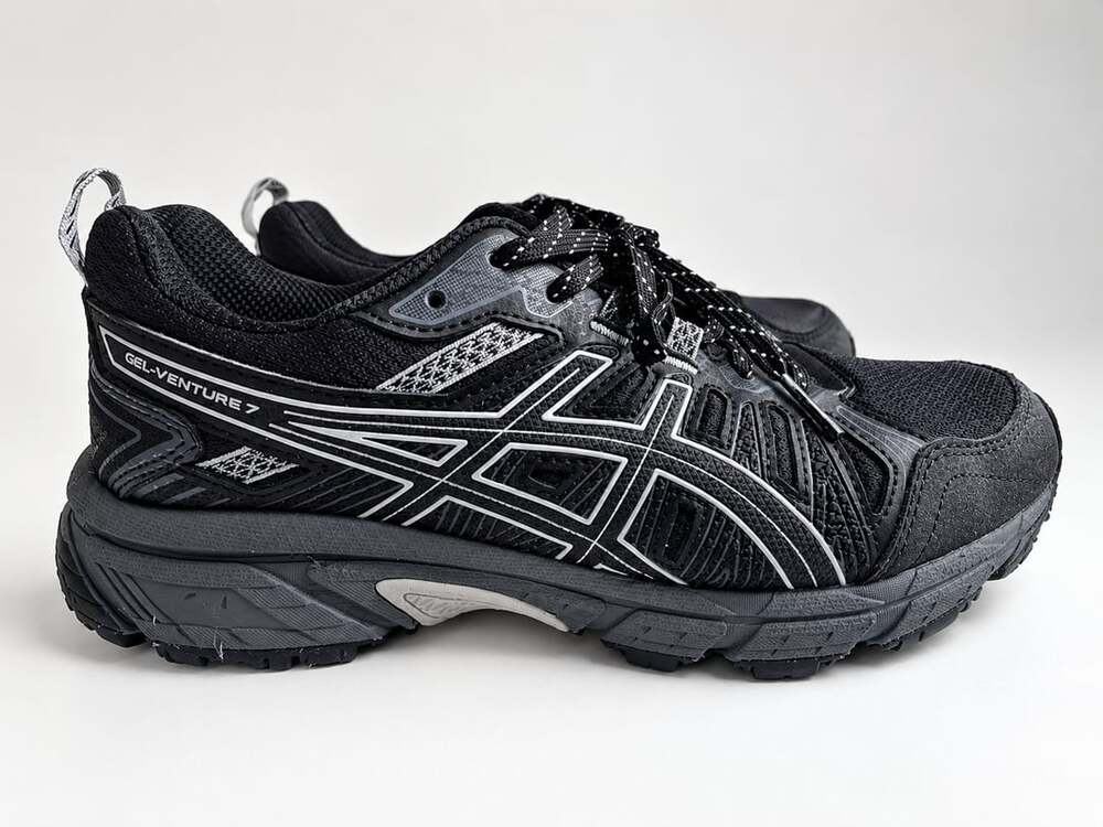 ASICS Gel-Venture 7 Size 7.5 Black Running Shoes